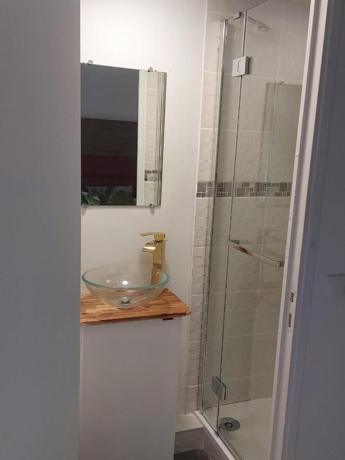 Hotel Happy Land Holliday Residential Épinay-sur-Seine Zewnętrze zdjęcie