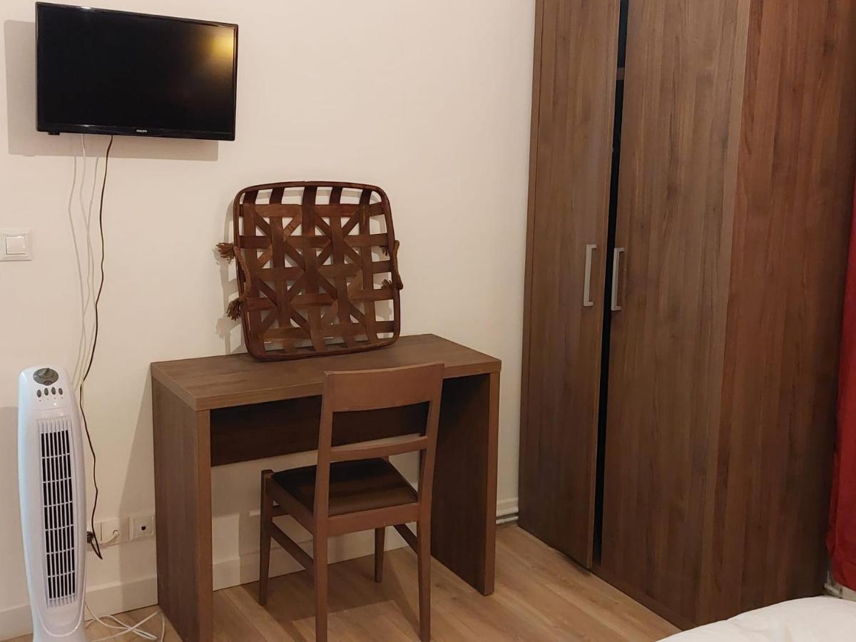 Hotel Happy Land Holliday Residential Épinay-sur-Seine Zewnętrze zdjęcie